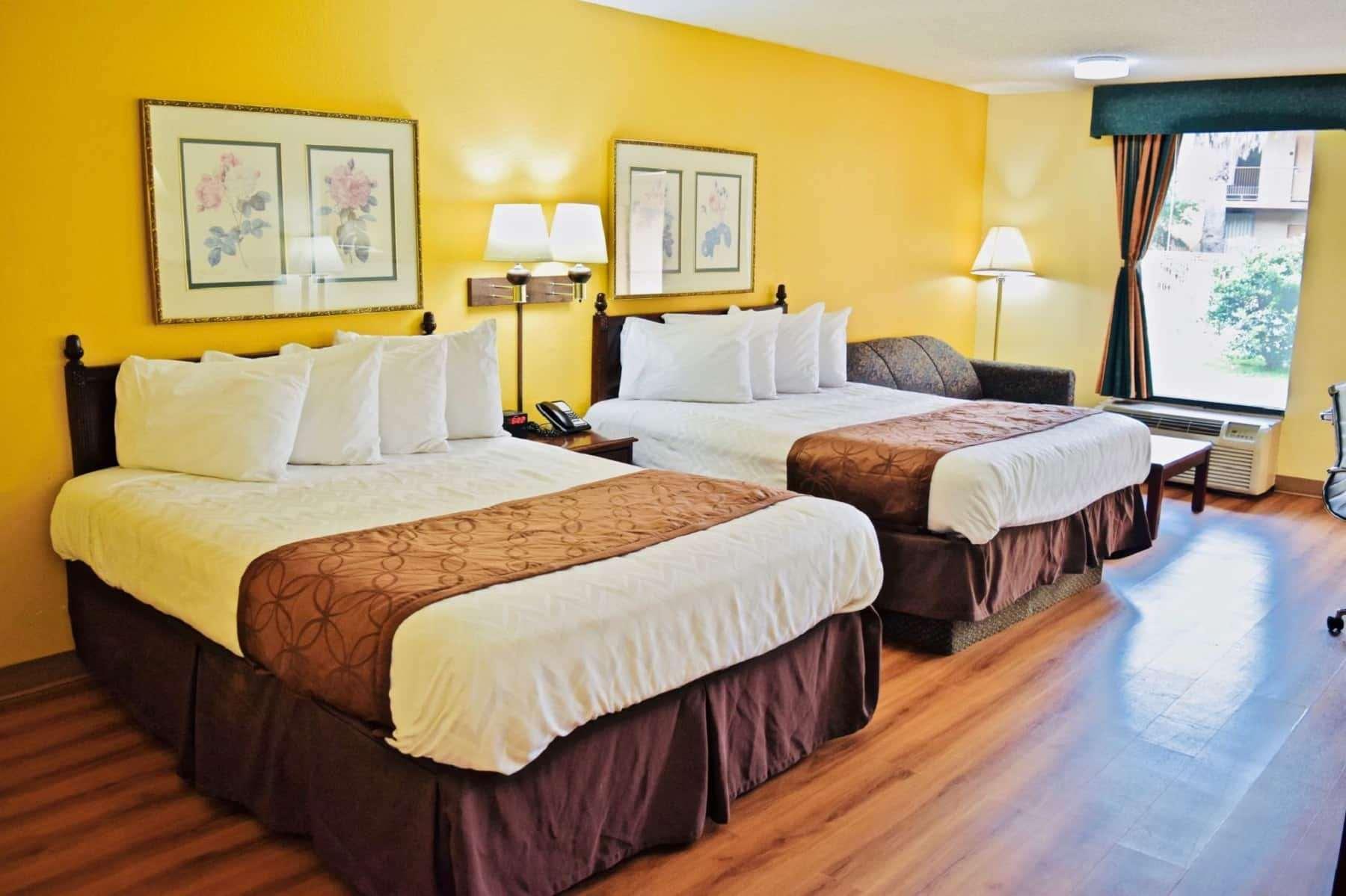 Days Inn By Wyndham Burleson Ft. Worth Buitenkant foto