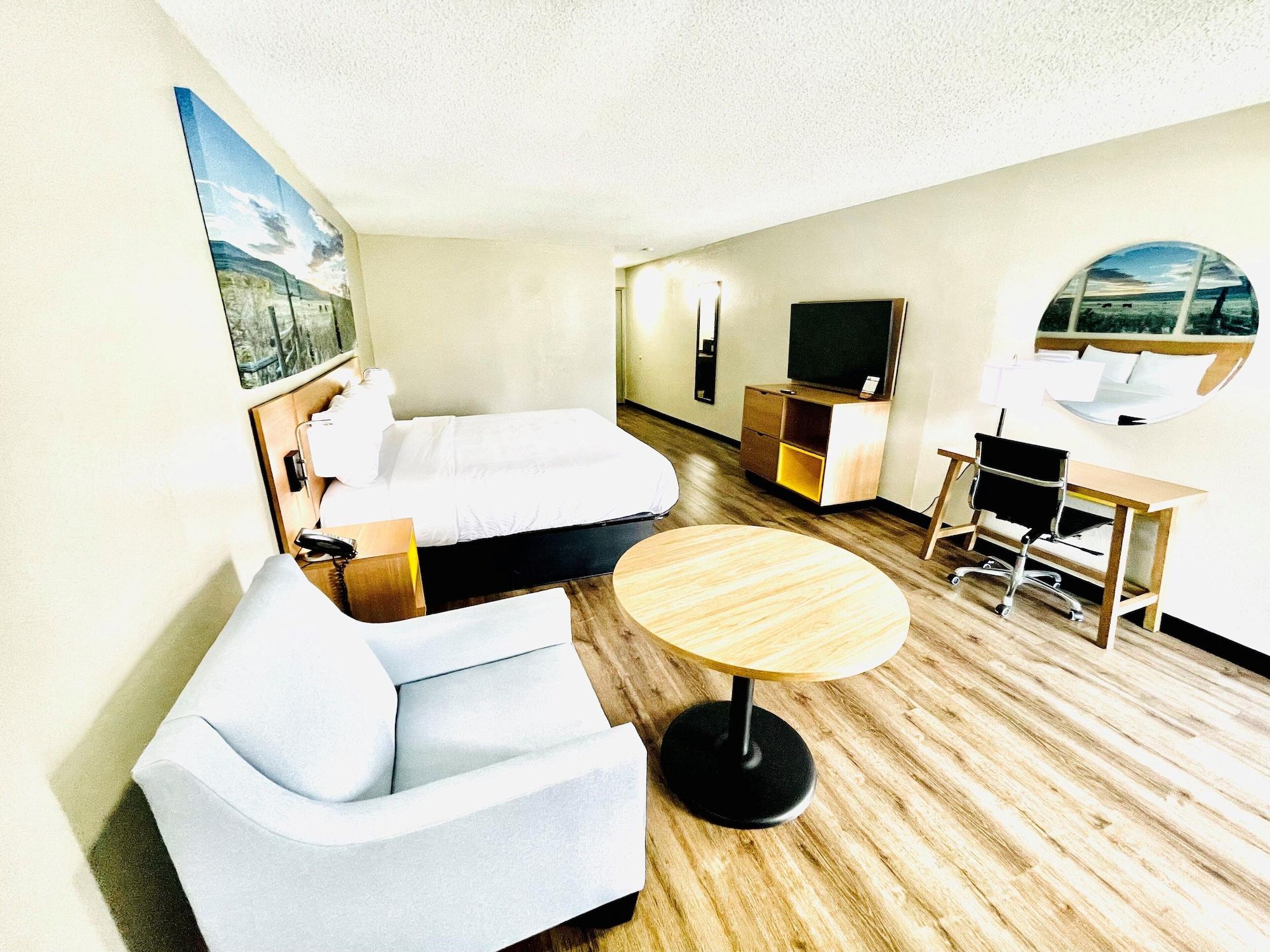 Days Inn By Wyndham Burleson Ft. Worth Buitenkant foto